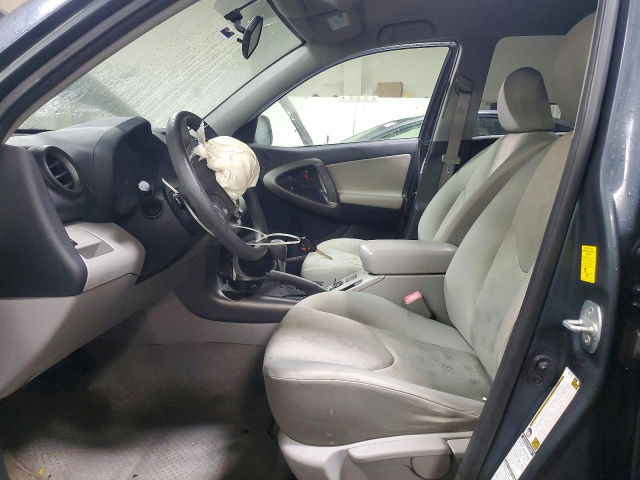 2010 TOYOTA RAV4 BASE photo 7
