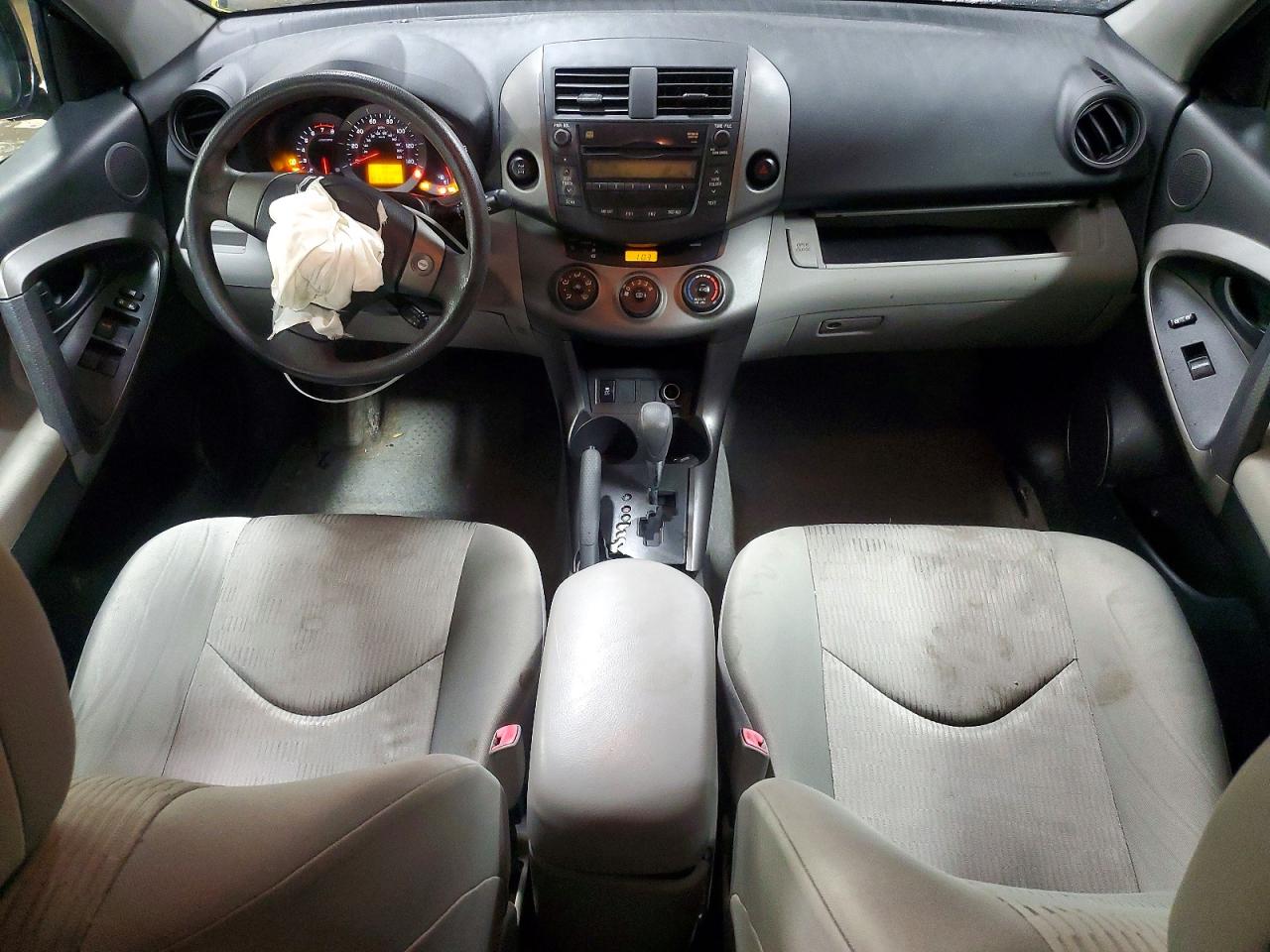 2010 TOYOTA RAV4 BASE photo 8