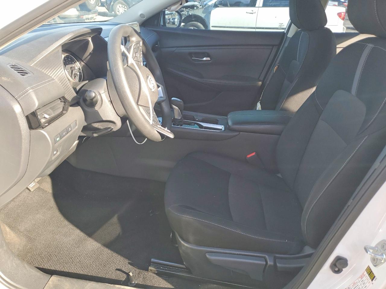 2025 NISSAN SENTRA SV photo 13