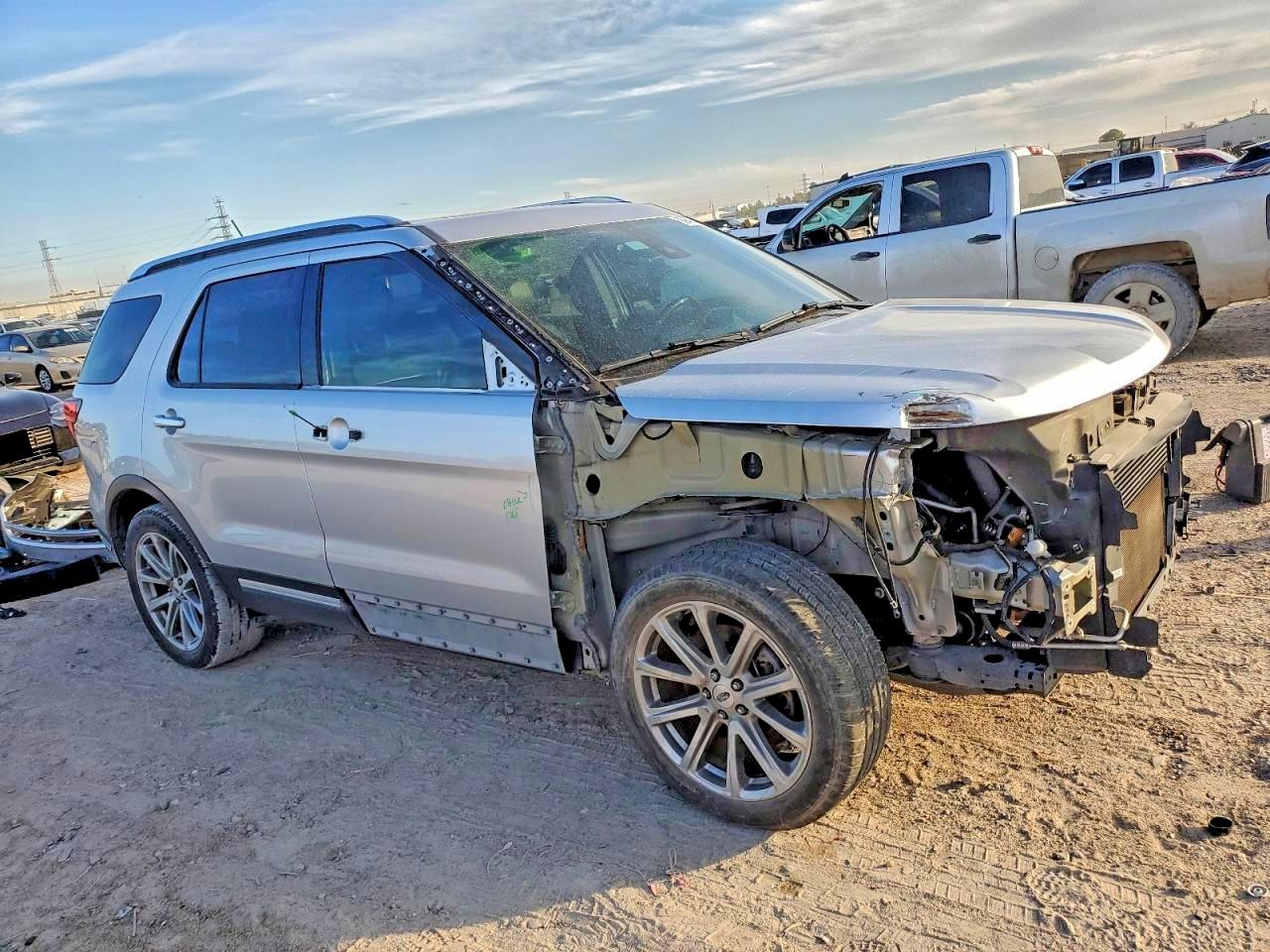 2018 FORD EXPLORER PLATINUM photo 10