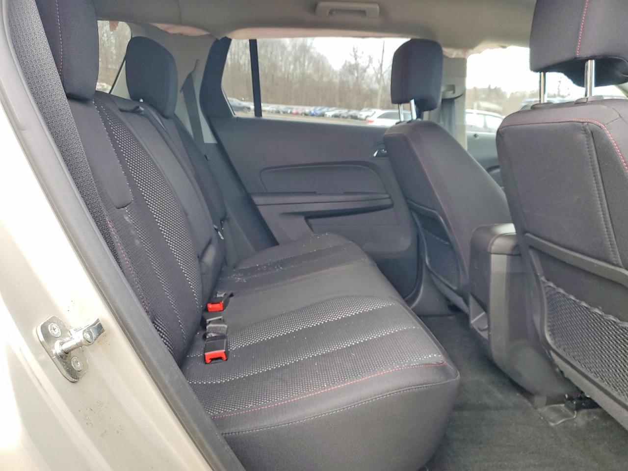 2015 GMC TERRAIN SLE photo 11