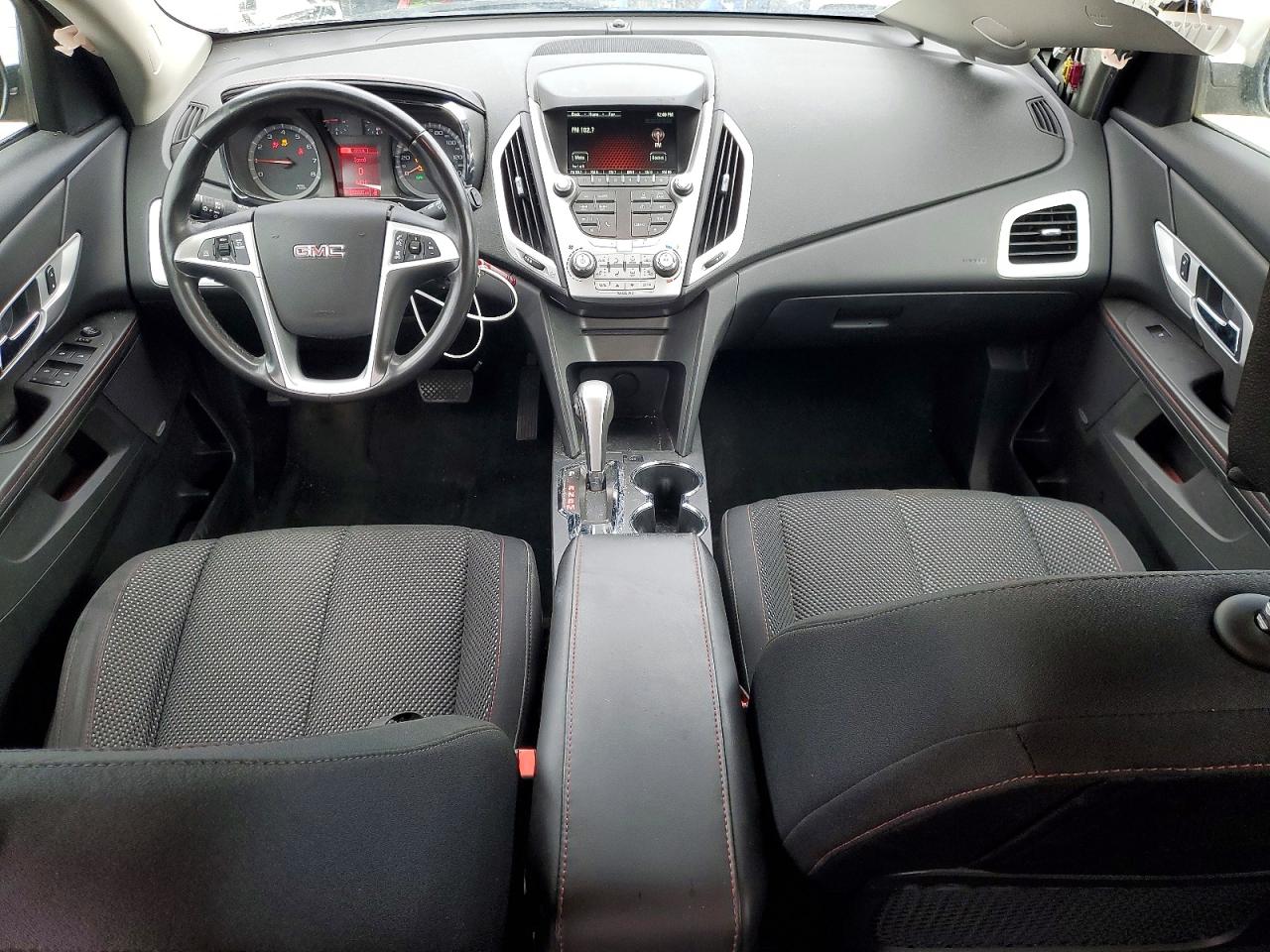 2015 GMC TERRAIN SLE photo 8
