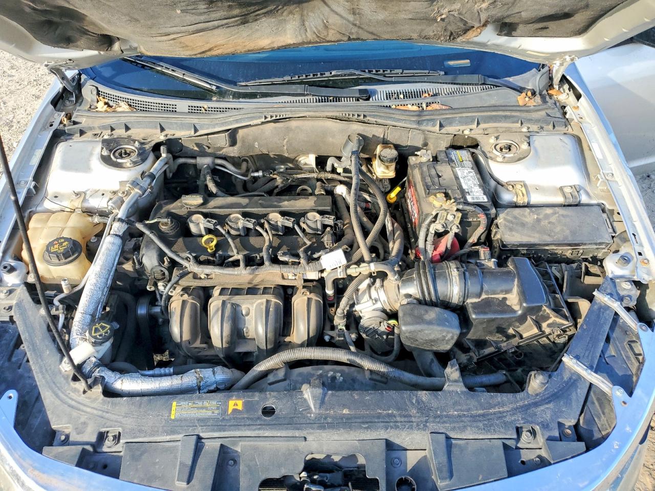 2011 FORD FUSION SE photo 11