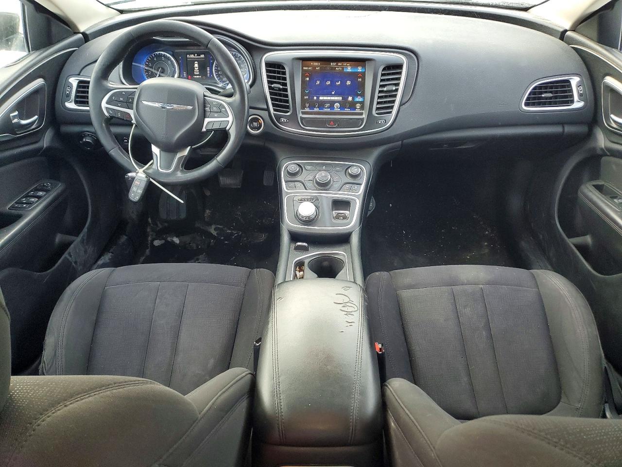 2015 CHRYSLER 200 LIMITED photo 8