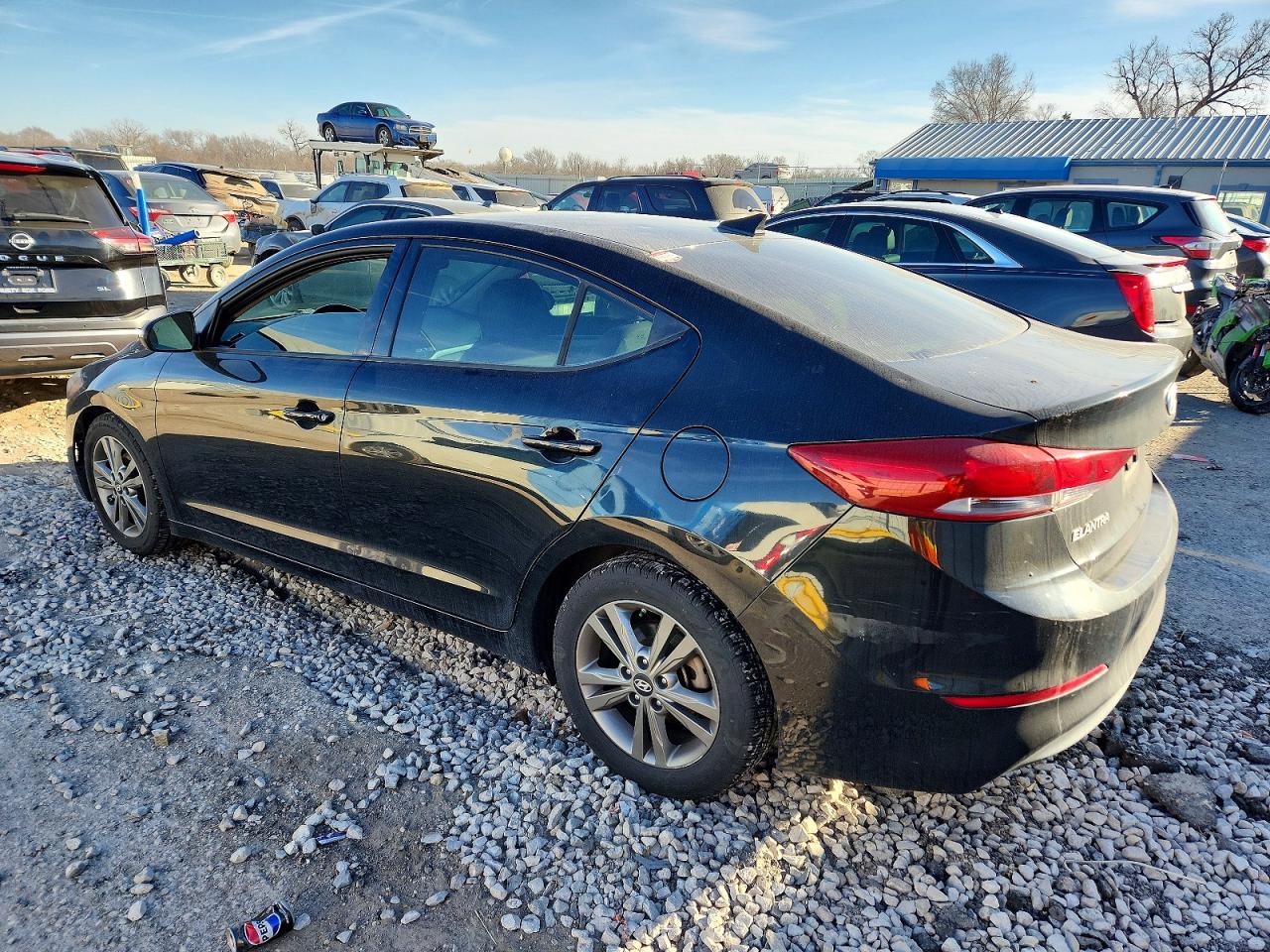 2018 HYUNDAI ELANTRA photo 4
