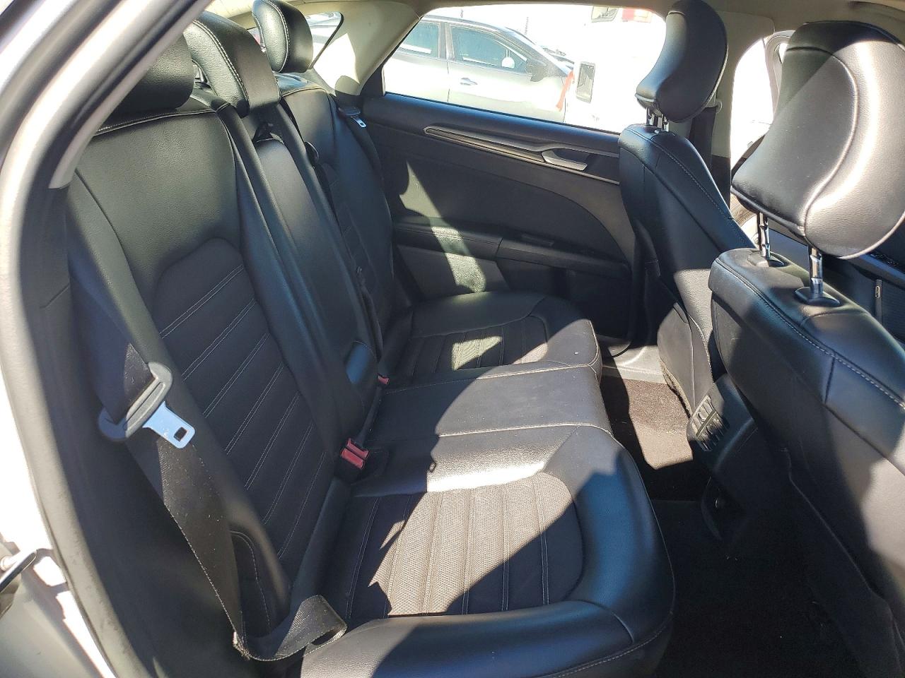 2017 FORD FUSION SE HYBRID photo 10