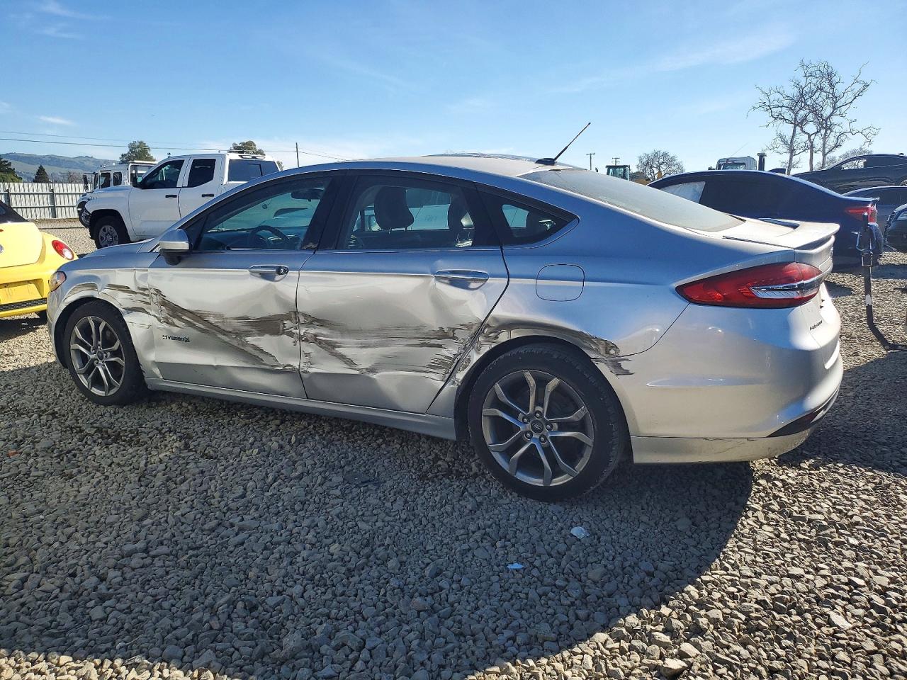 2017 FORD FUSION SE HYBRID photo 2