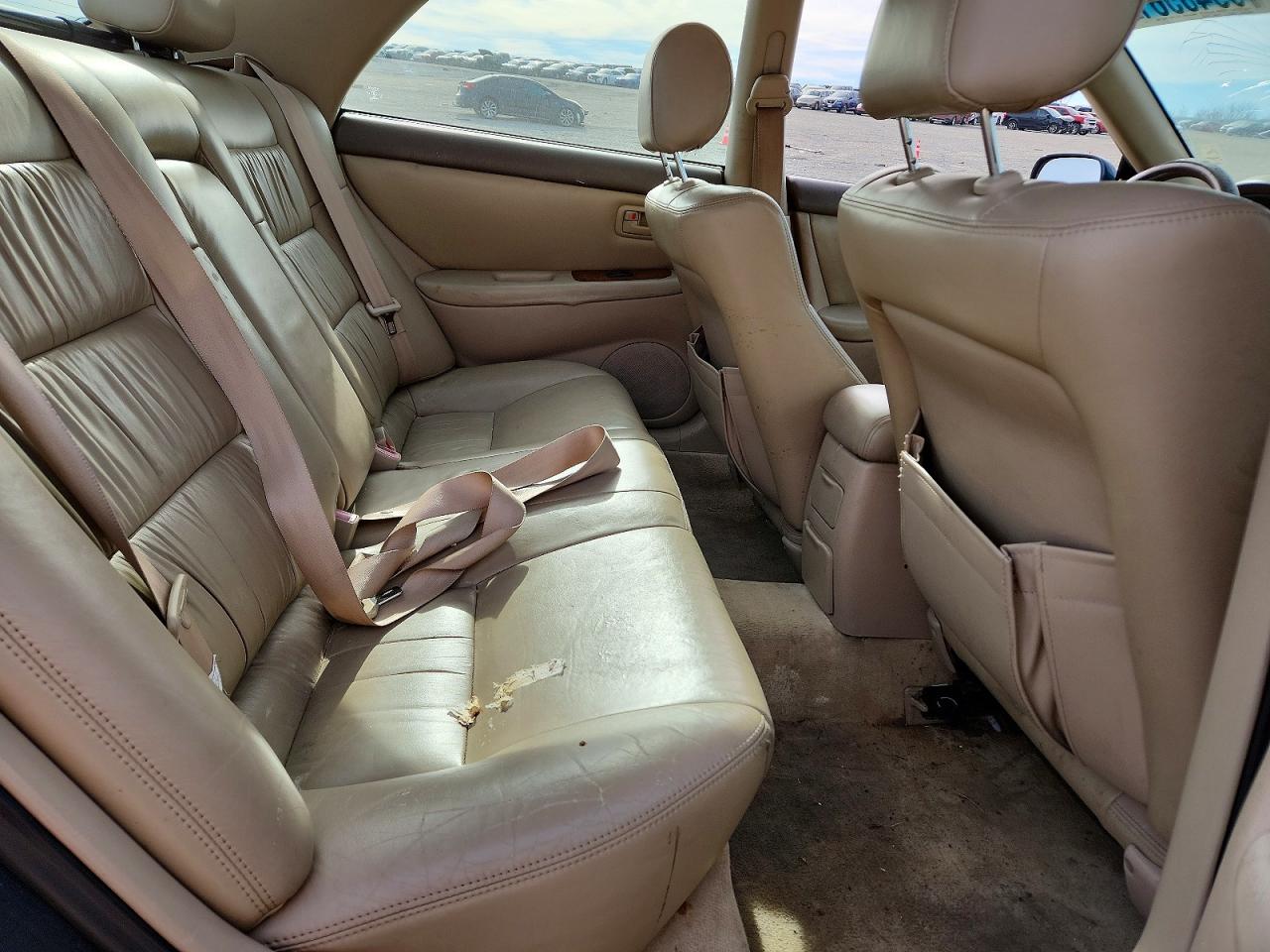 1997 LEXUS ES 300 photo 10
