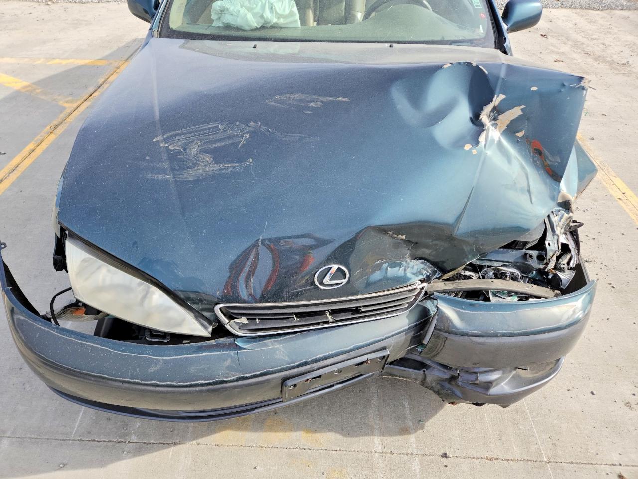 1997 LEXUS ES 300 photo 11