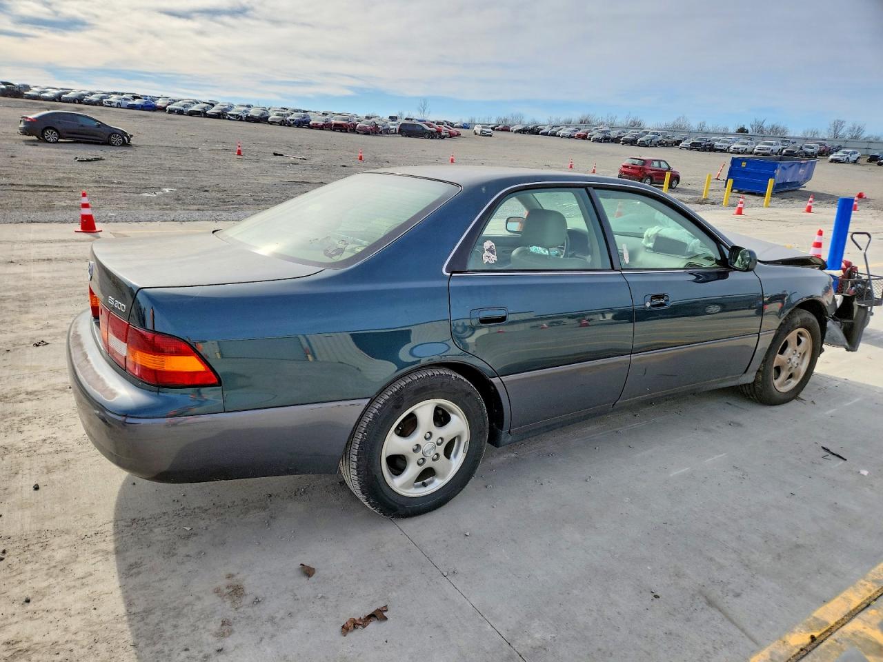 1997 LEXUS ES 300 photo 3