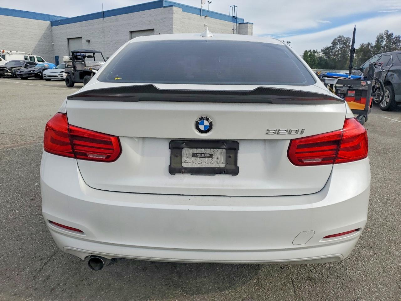 2017 BMW 320 I photo 6