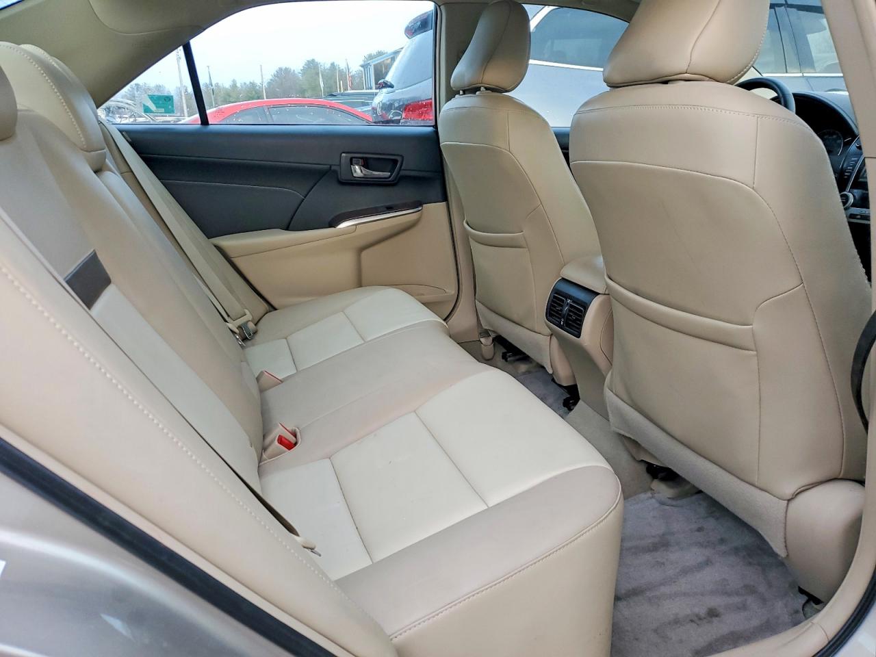 2014 TOYOTA CAMRY L photo 19