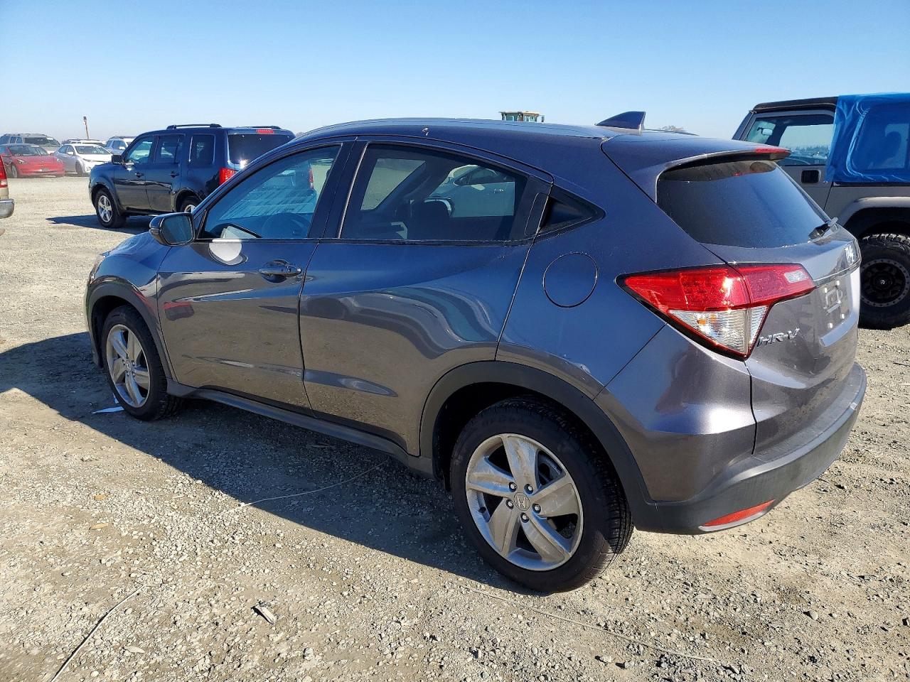 2019 HONDA HR-V EX photo 2