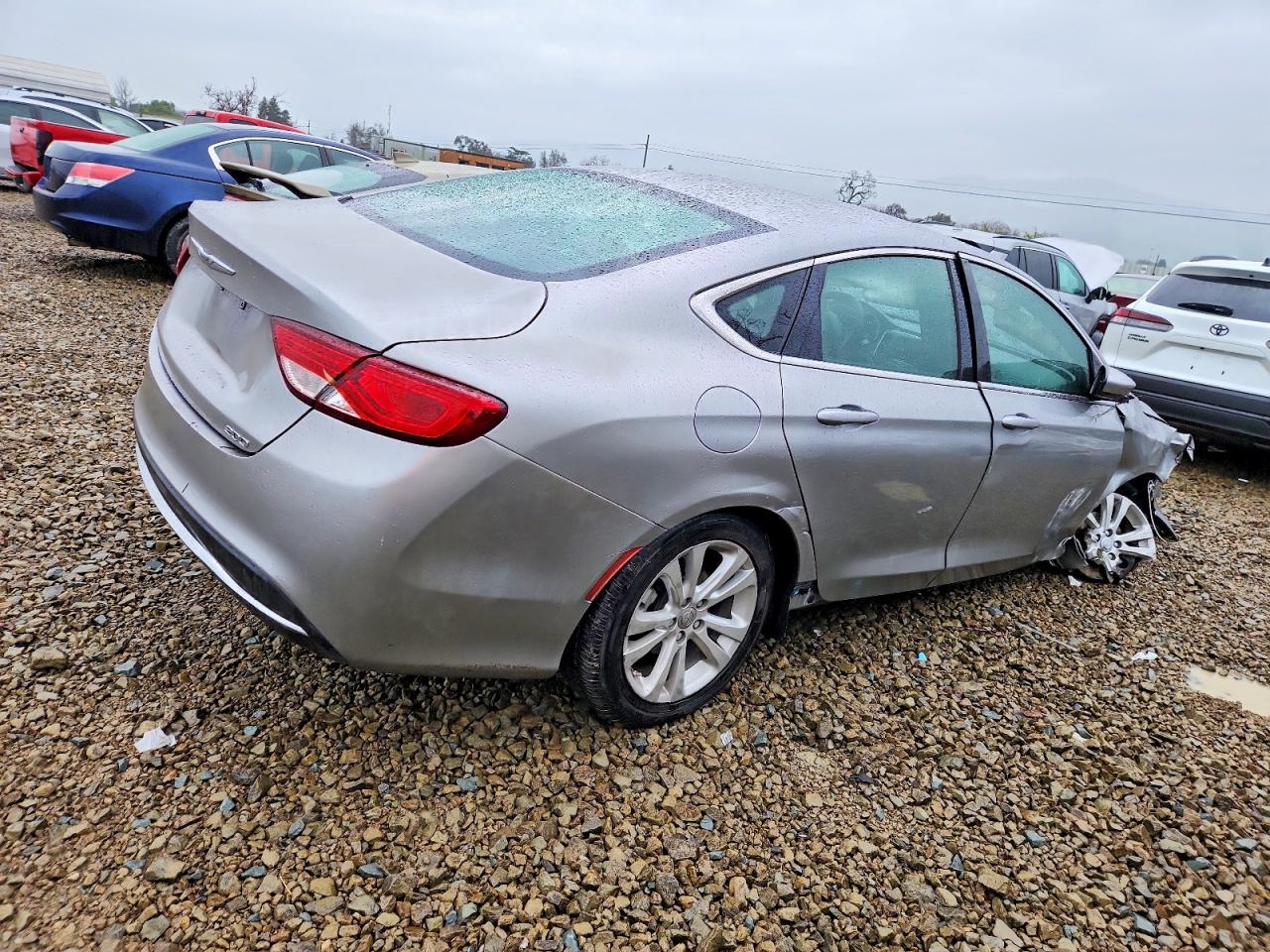 2015 CHRYSLER 200 LIMITED photo 3