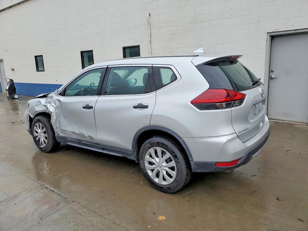 2020 NISSAN ROGUE S photo 2