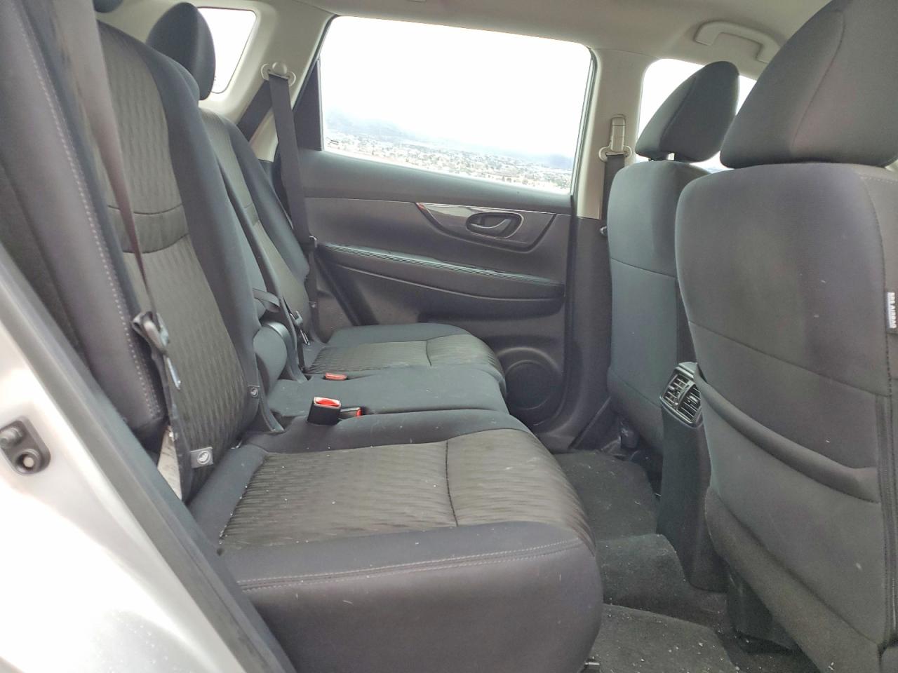 2020 NISSAN ROGUE S photo 10