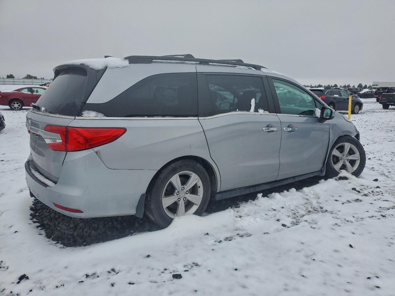 2019 HONDA ODYSSEY EXL photo 3