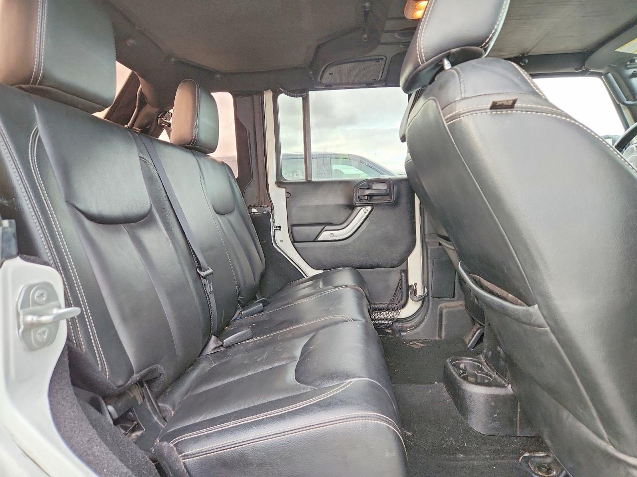 2015 JEEP WRANGLER UNLIMITED RUBICON photo 21