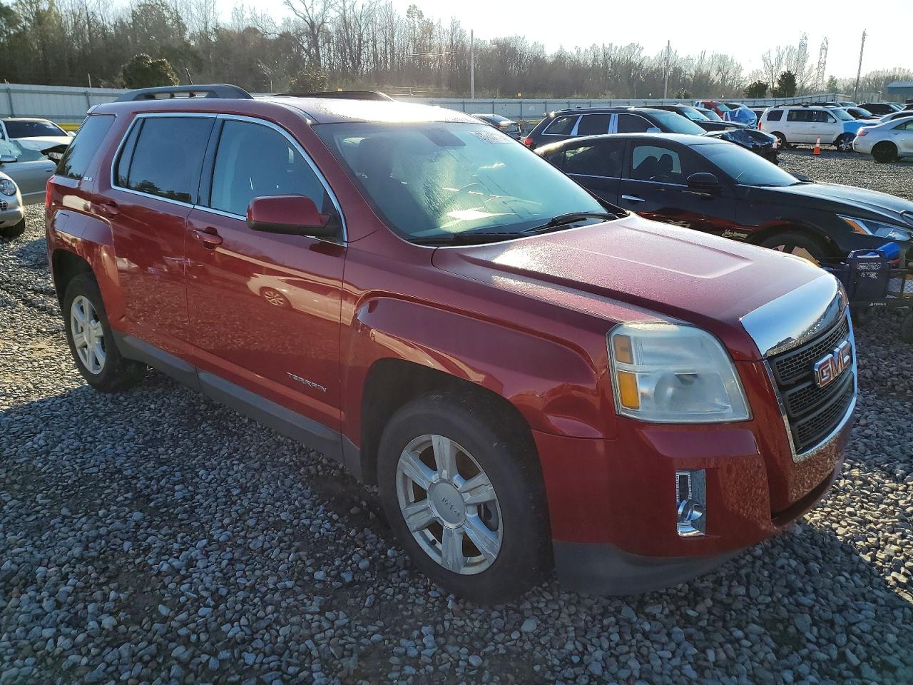 2015 GMC TERRAIN SLE photo 4