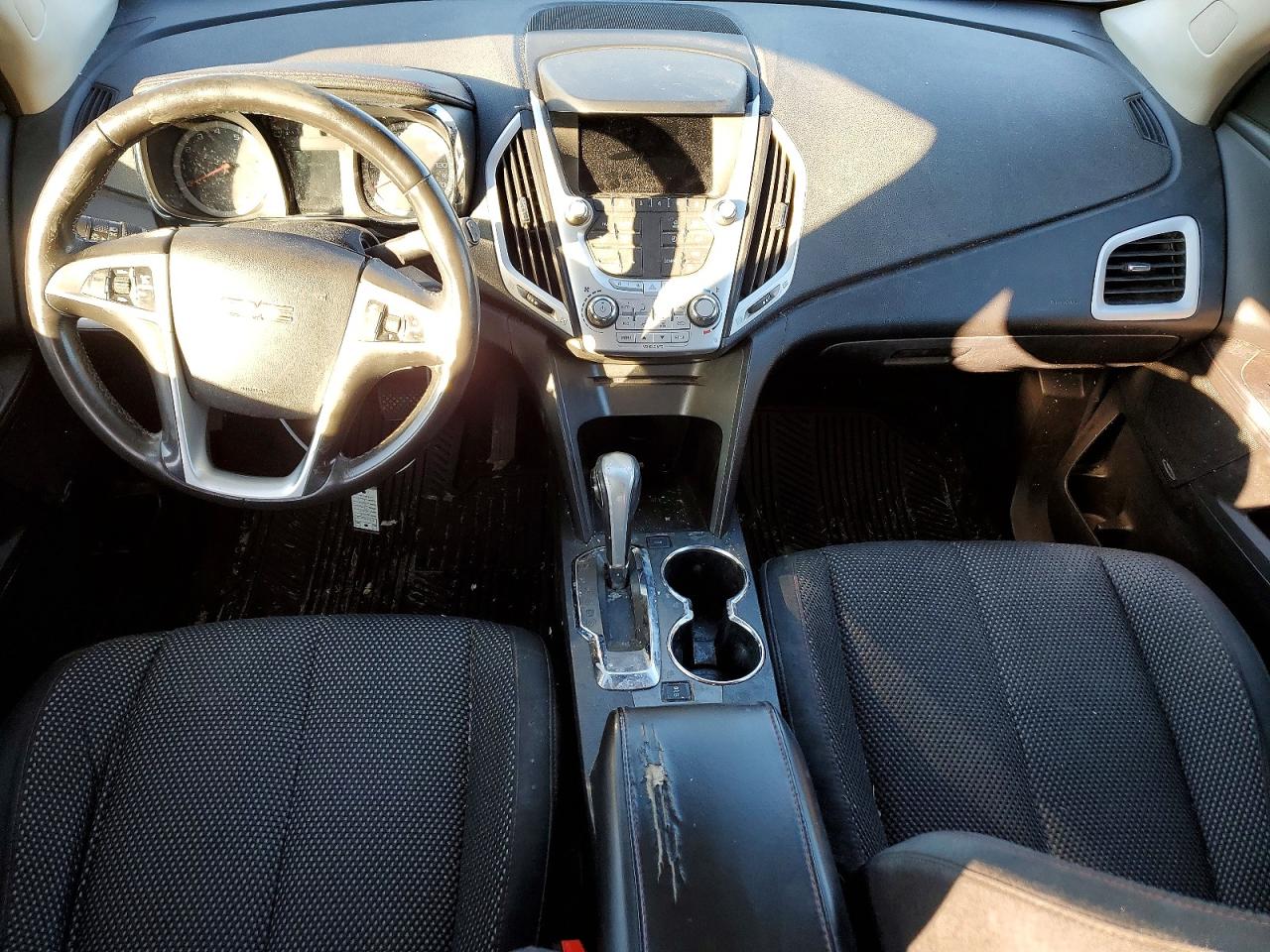 2015 GMC TERRAIN SLE photo 8