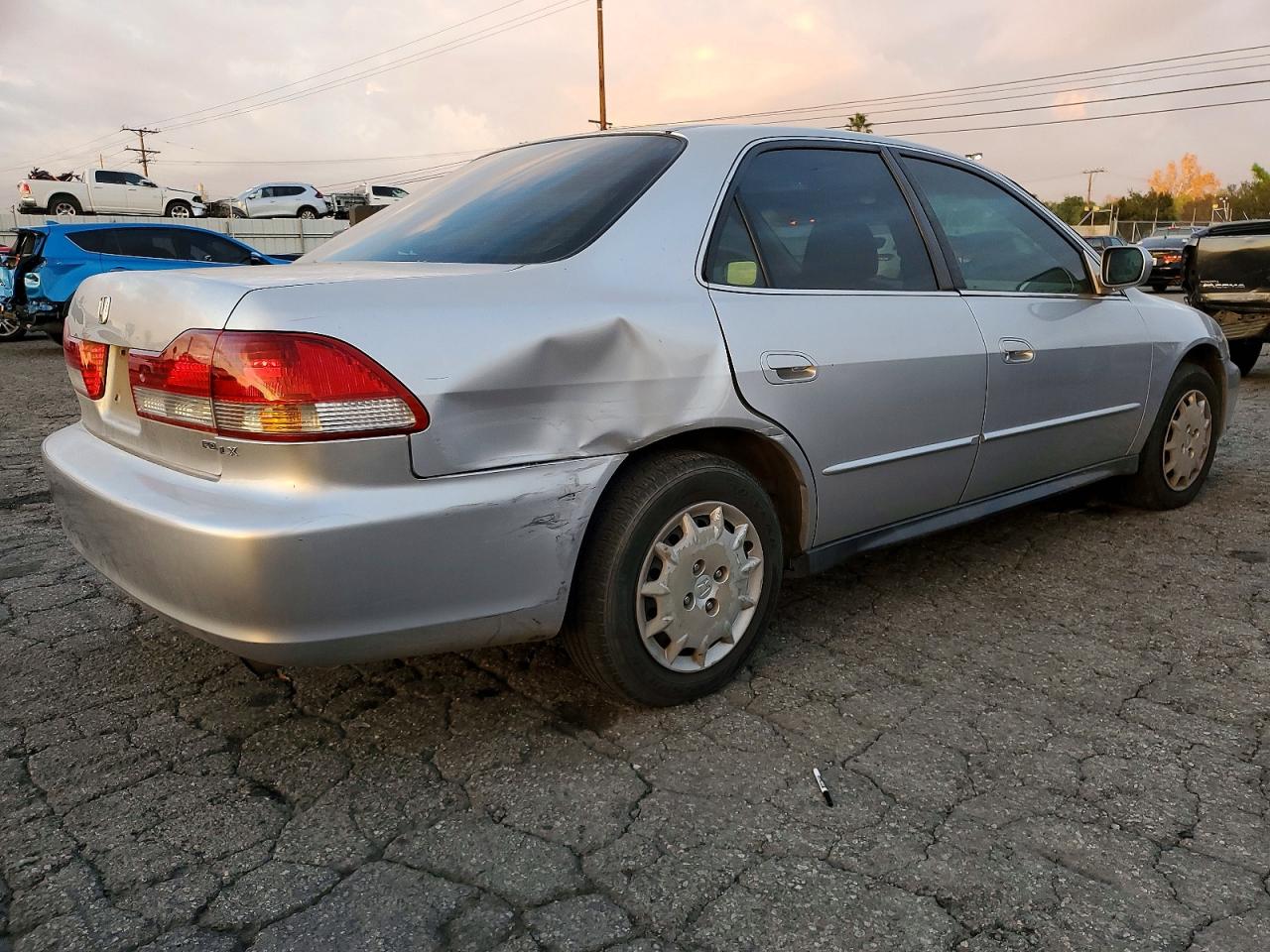 2002 HONDA ACCORD LX photo 3