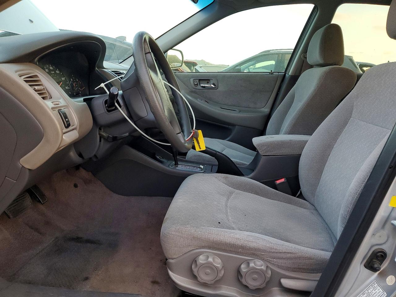 2002 HONDA ACCORD LX photo 7