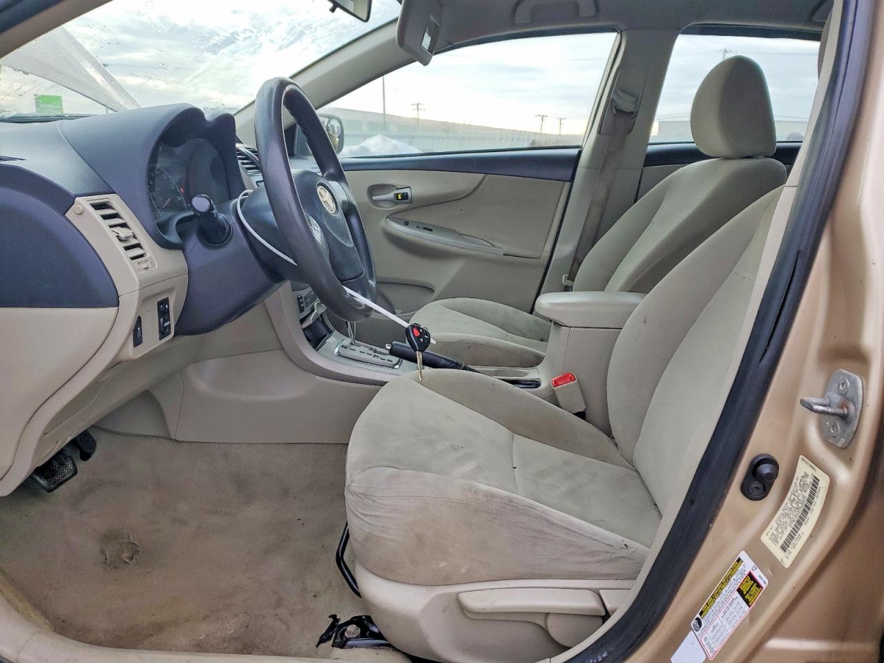 2012 TOYOTA COROLLA BASE photo 7