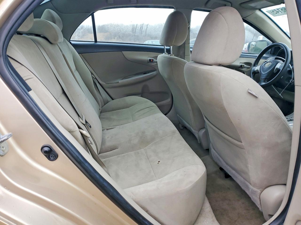 2012 TOYOTA COROLLA BASE photo 10