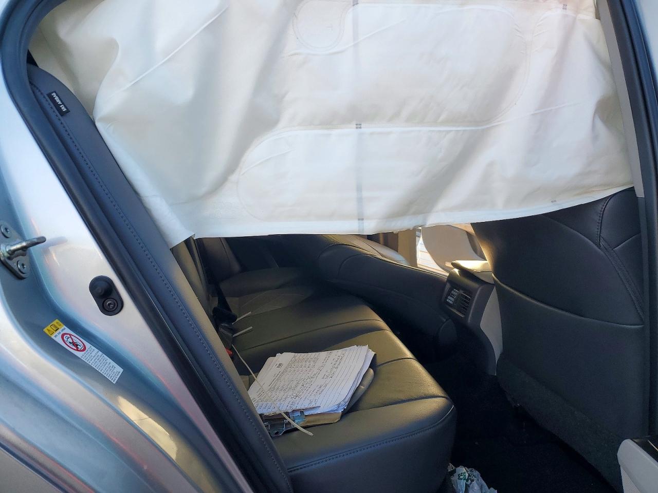 2018 TOYOTA CAMRY L photo 10