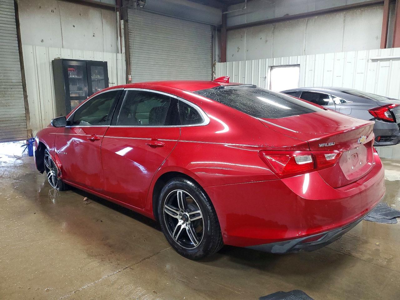 2016 CHEVROLET MALIBU LT photo 2
