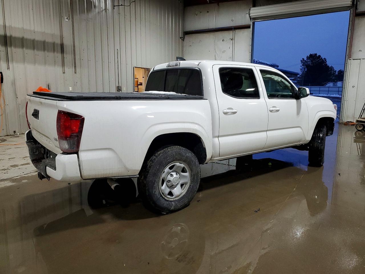 2022 TOYOTA TACOMA DOUBLE CAB photo 3
