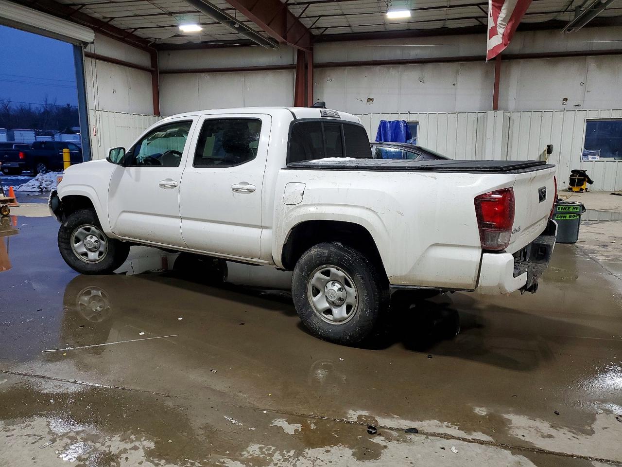 2022 TOYOTA TACOMA DOUBLE CAB photo 2
