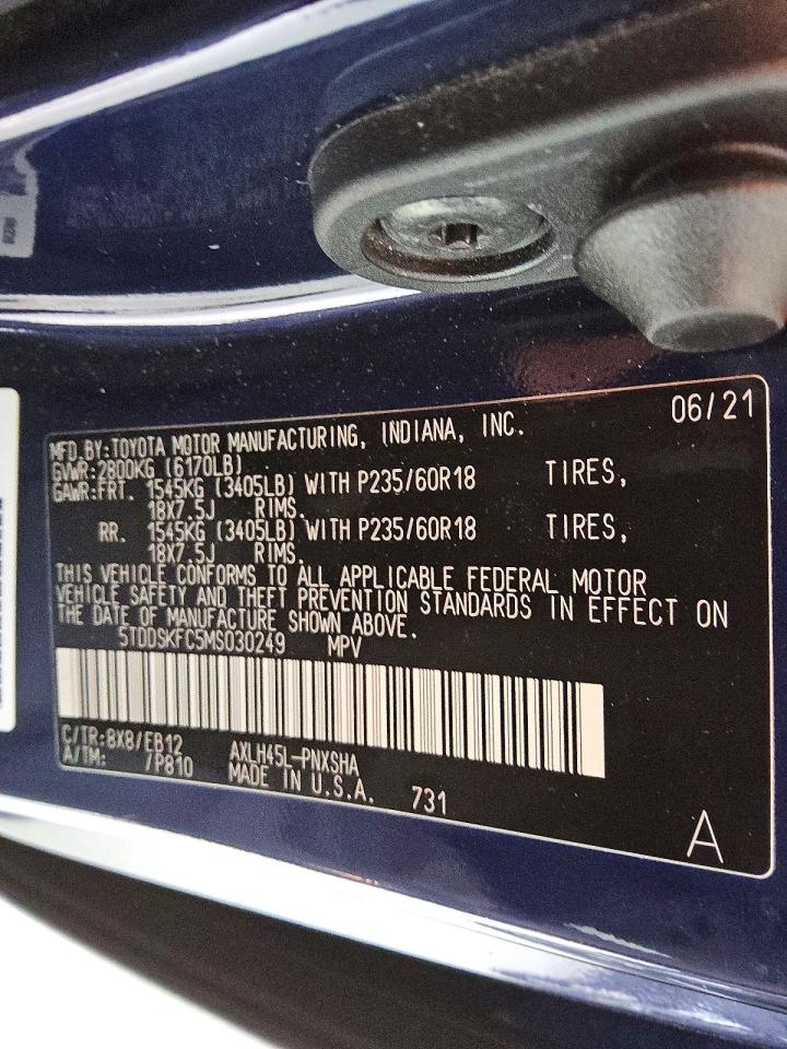 2021 TOYOTA SIENNA XSE photo 13