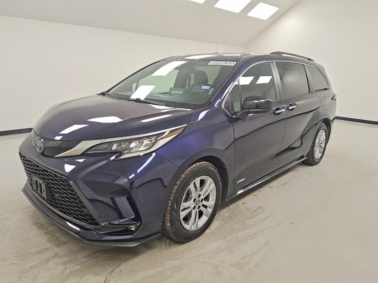 2021 TOYOTA SIENNA