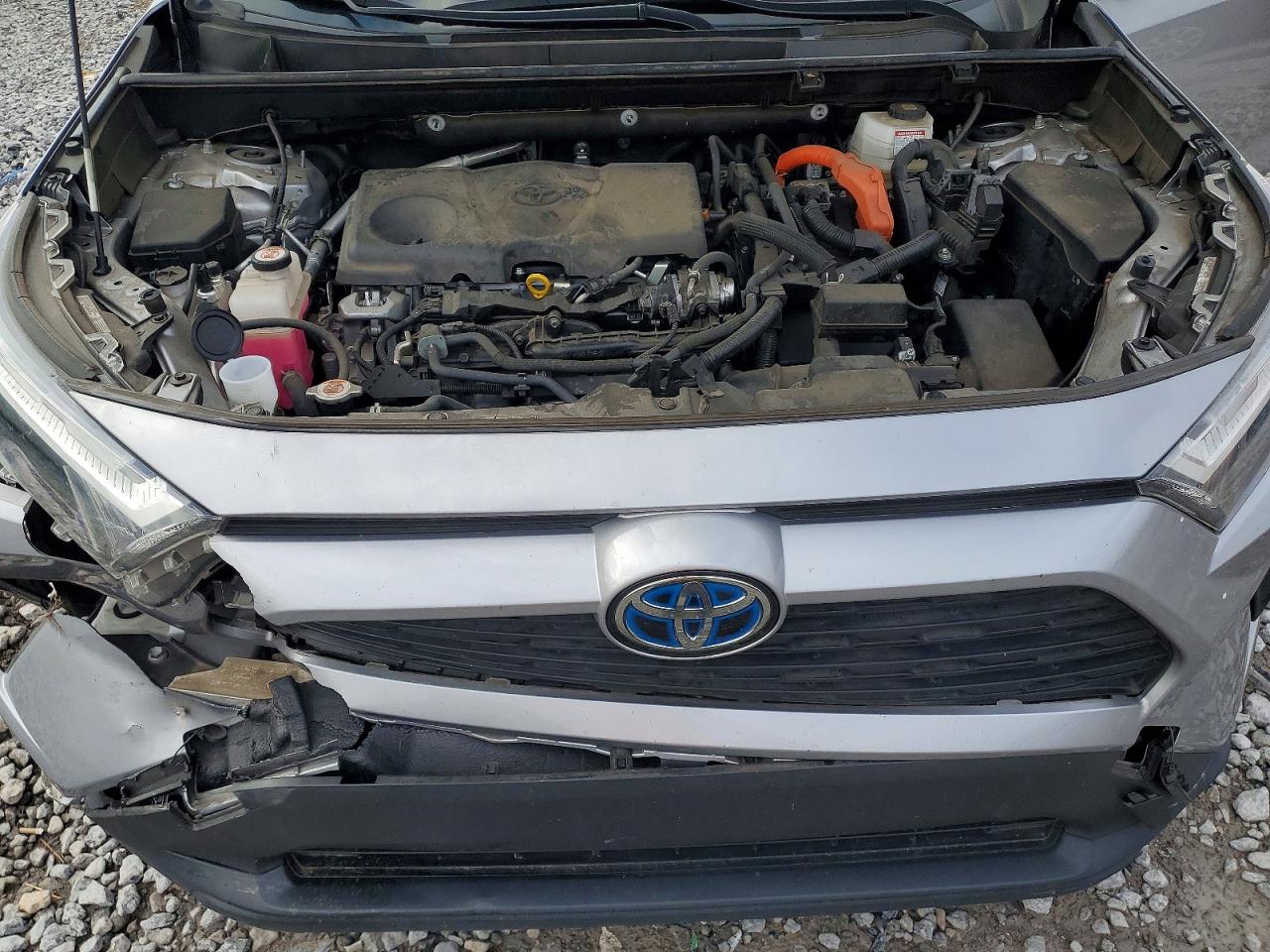 2022 TOYOTA RAV4 XLE photo 12