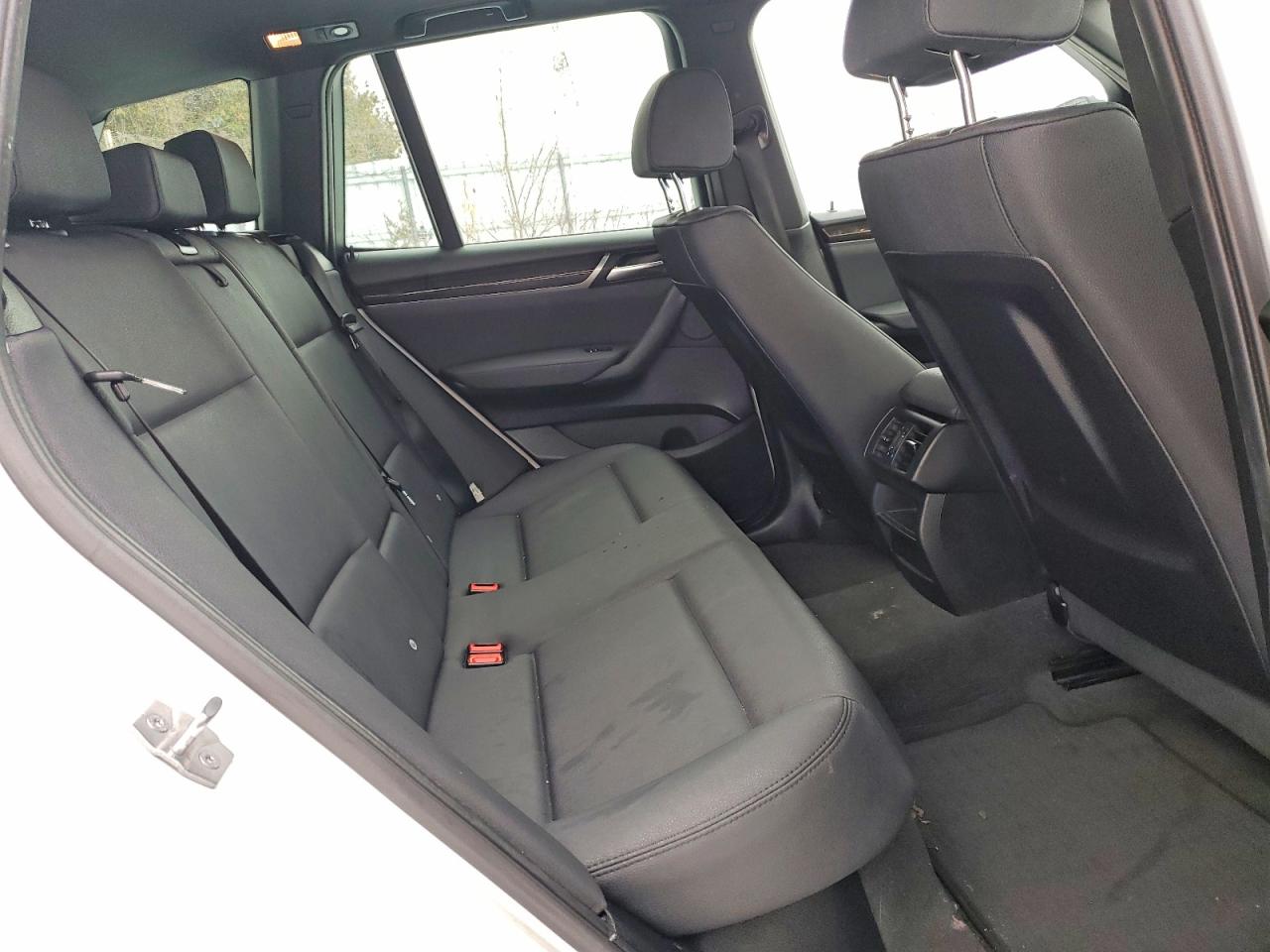 2015 BMW X3 XDRIVE28D photo 21