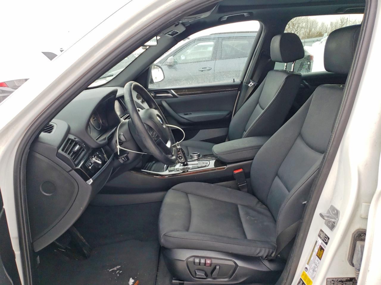 2015 BMW X3 XDRIVE28D photo 13