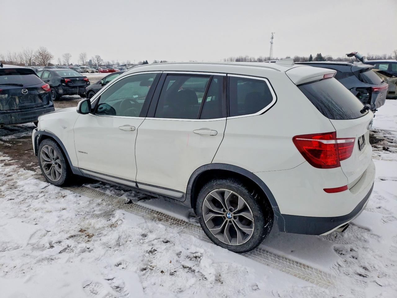 2015 BMW X3 XDRIVE28D photo 3