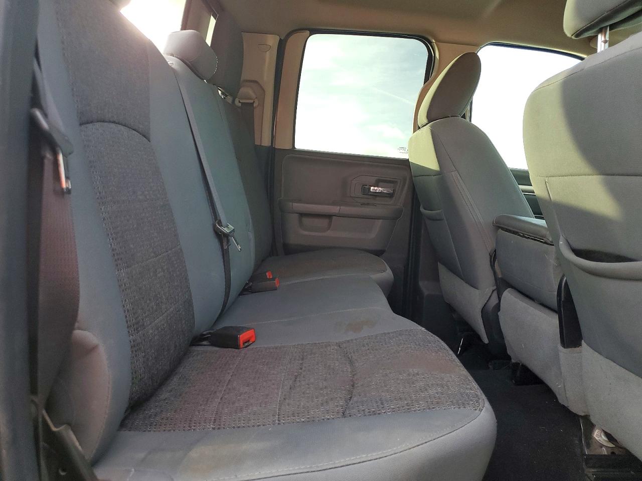 2016 RAM 1500 SLT photo 10