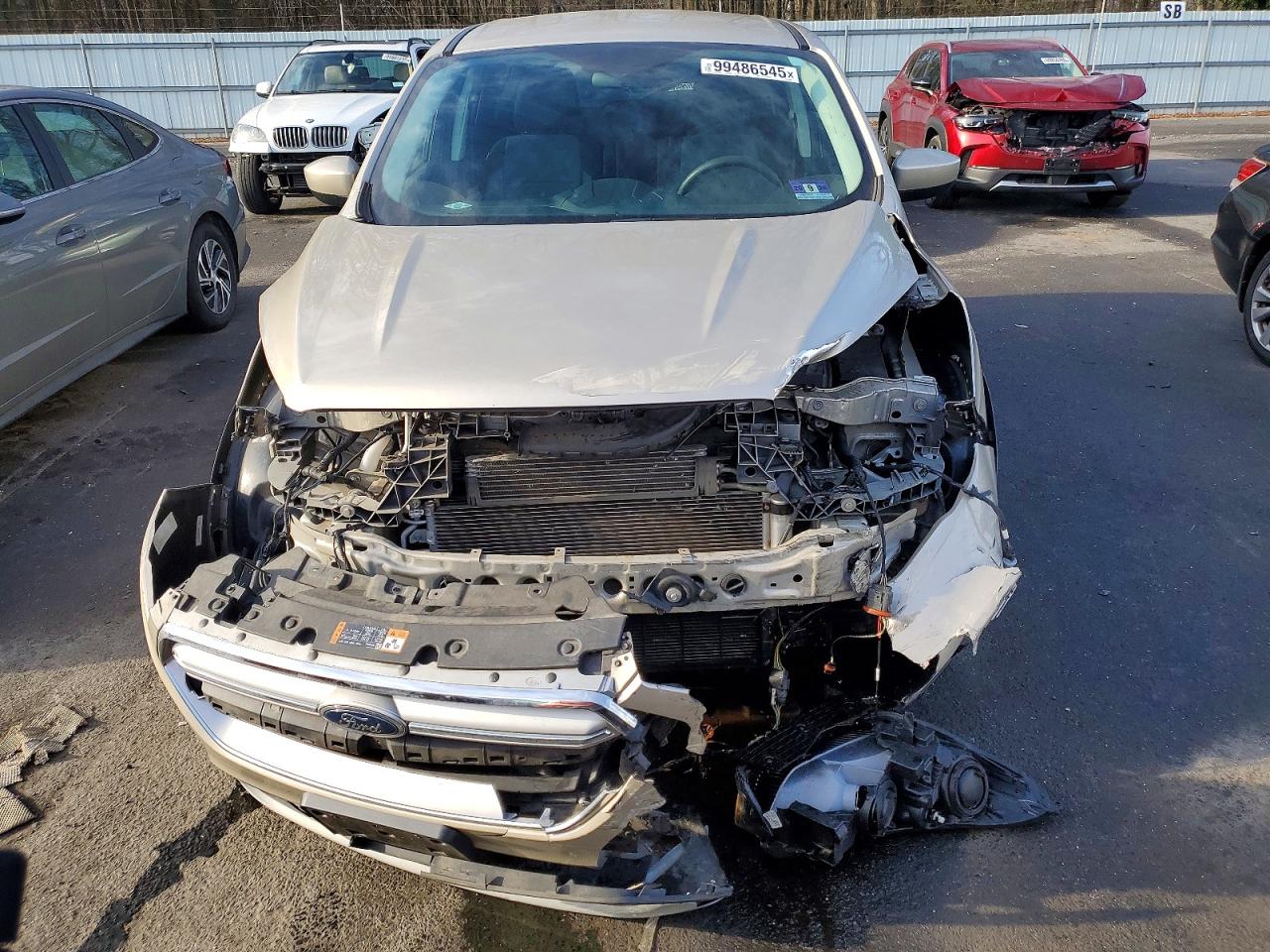 2017 FORD ESCAPE SE photo 5