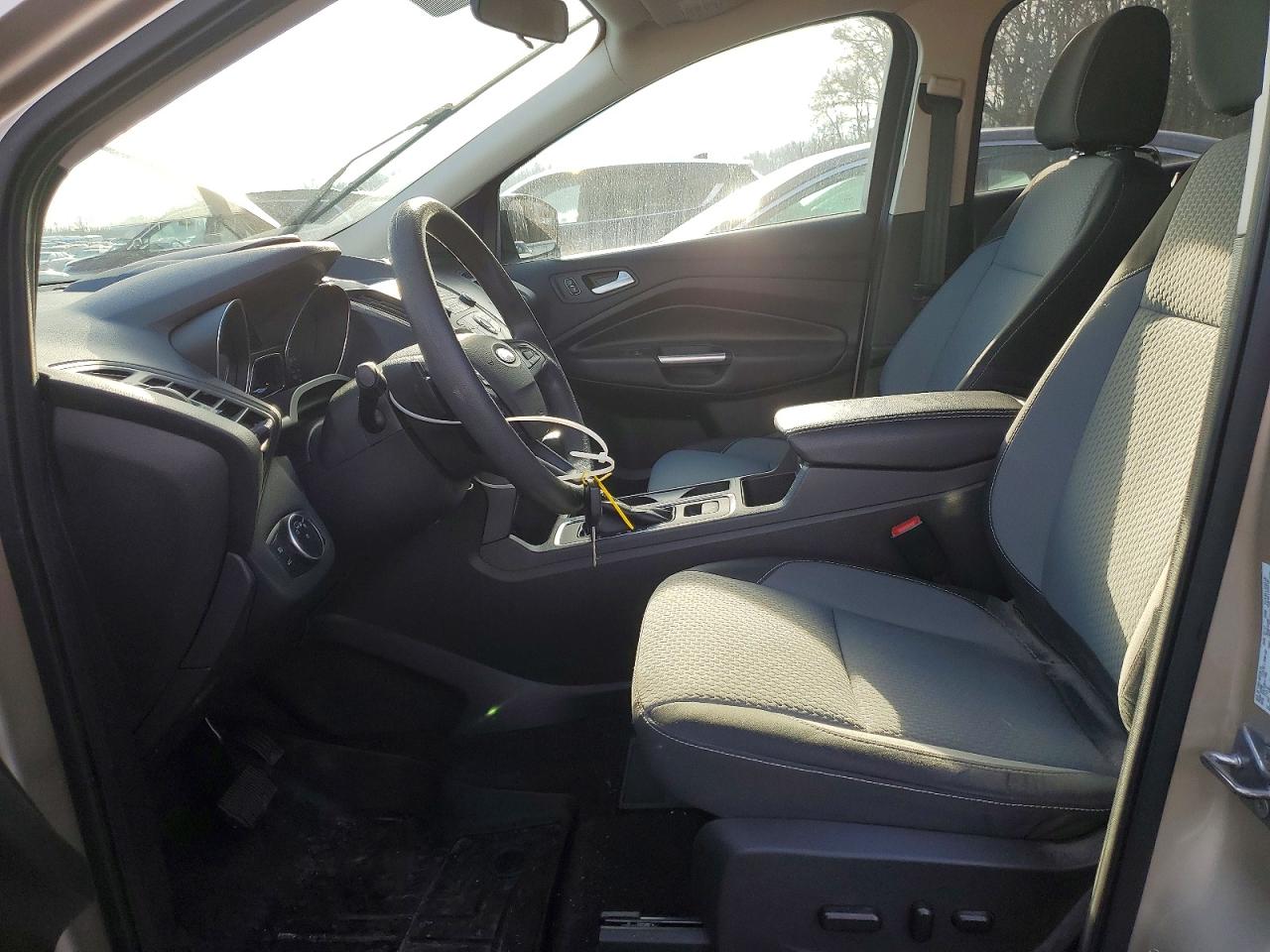 2017 FORD ESCAPE SE photo 7