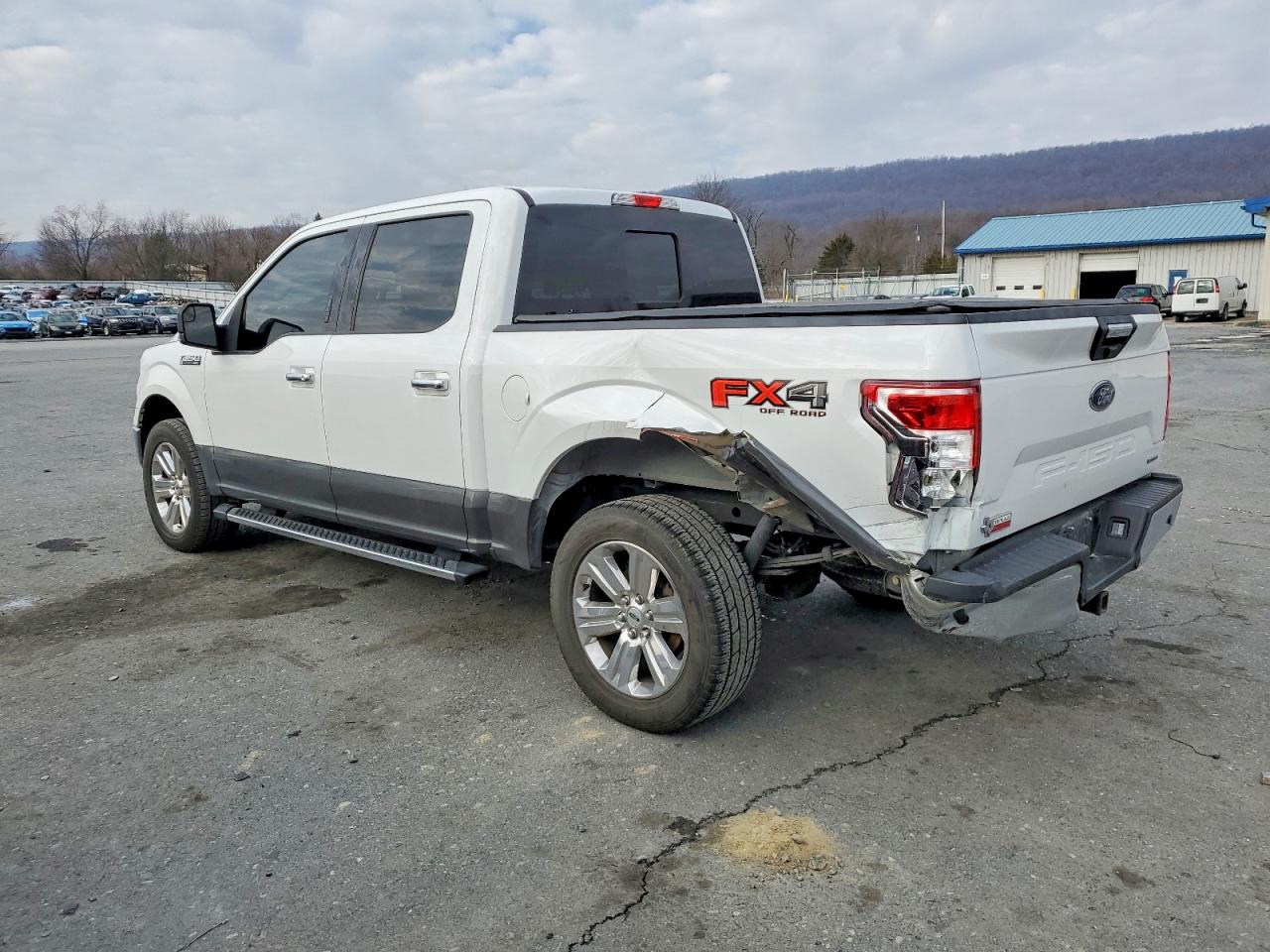 2018 FORD F150 SUPERCREW photo 2
