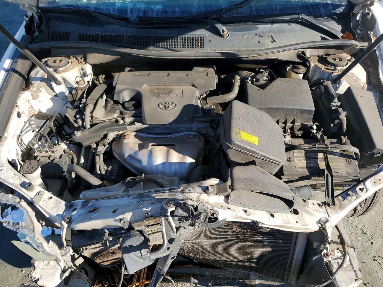 2013 TOYOTA CAMRY SE photo 11