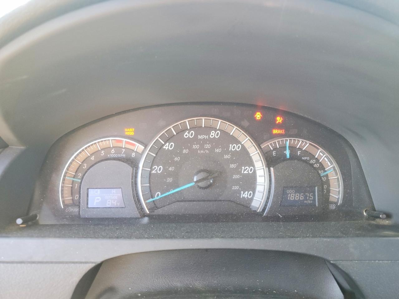 2013 TOYOTA CAMRY SE photo 9