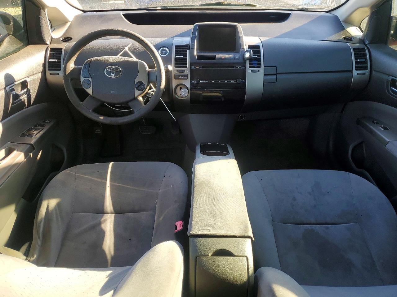 2013 TOYOTA PRIUS photo 8
