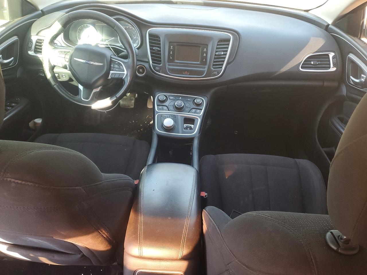 2015 CHRYSLER 200 LIMITED photo 8