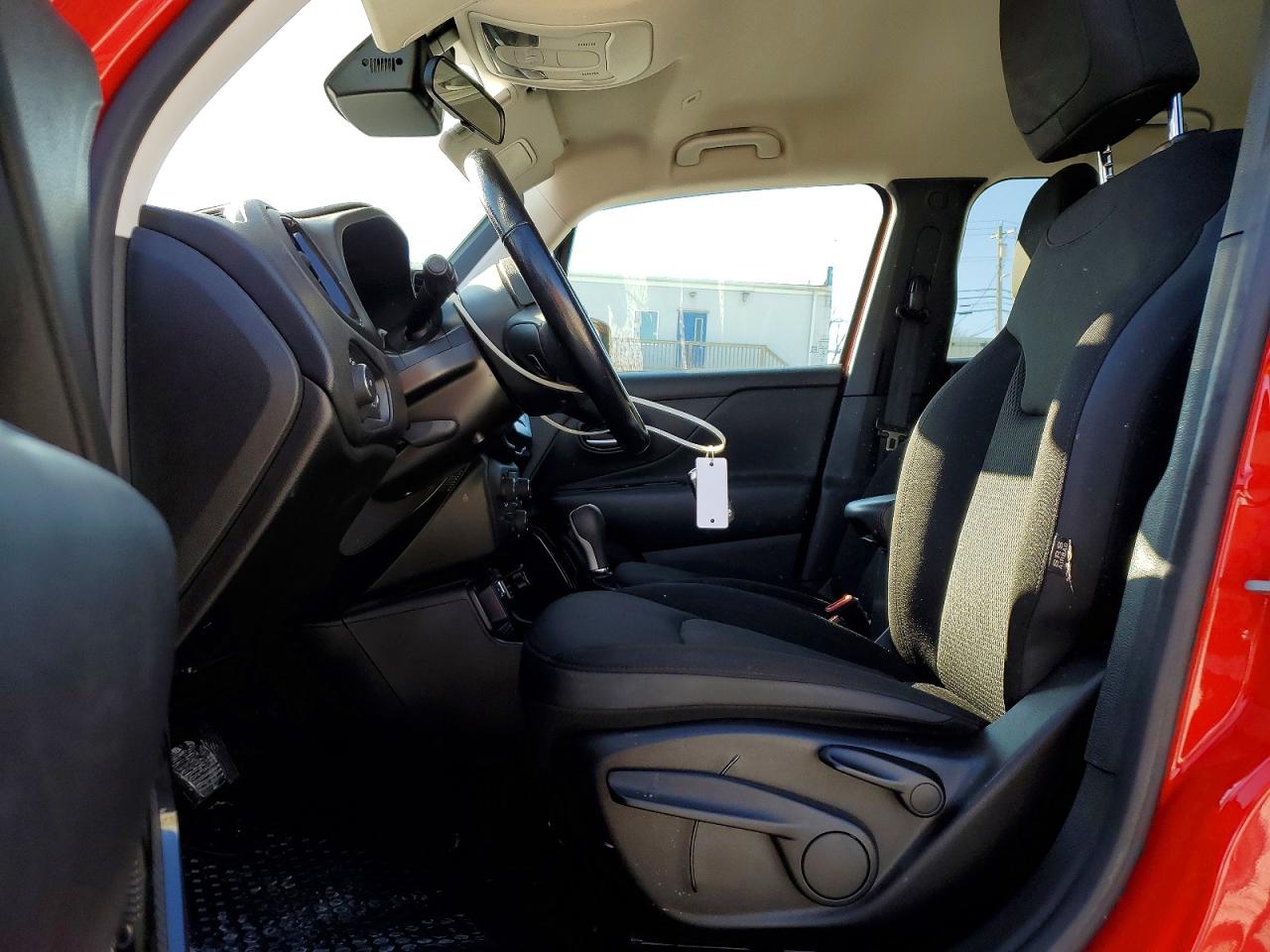 2020 JEEP RENEGADE LATITUDE photo 13