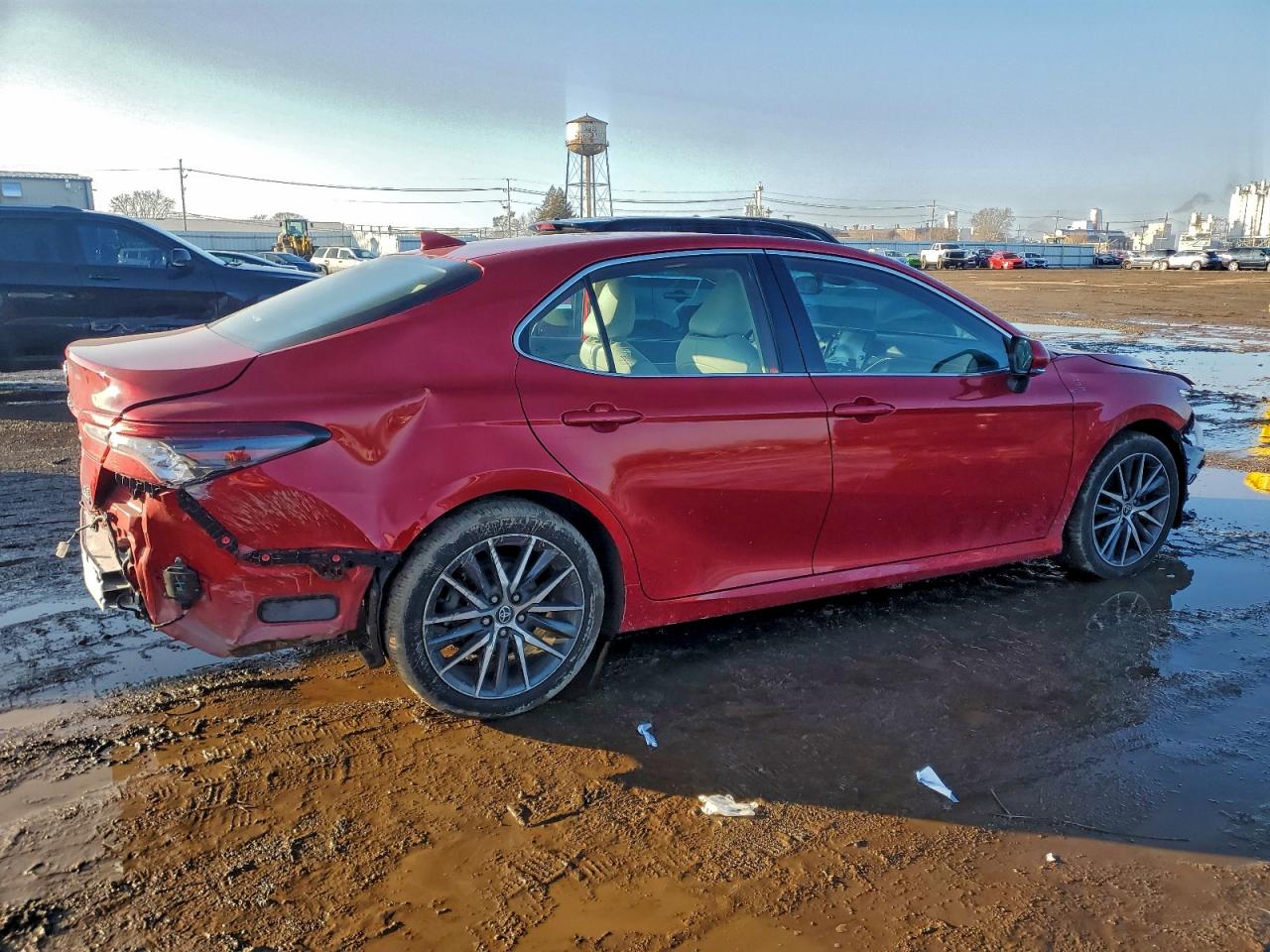 2023 TOYOTA CAMRY XLE photo 3