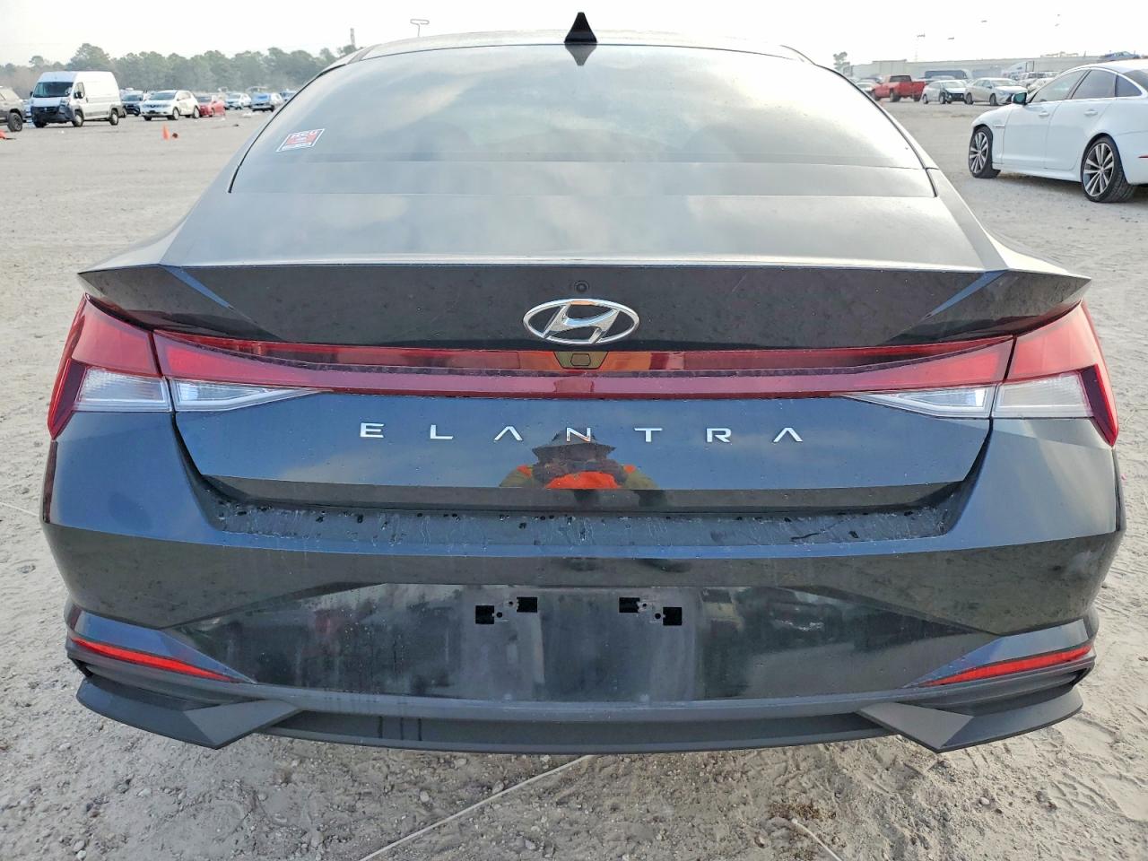 2021 HYUNDAI ELANTRA SEL photo 6
