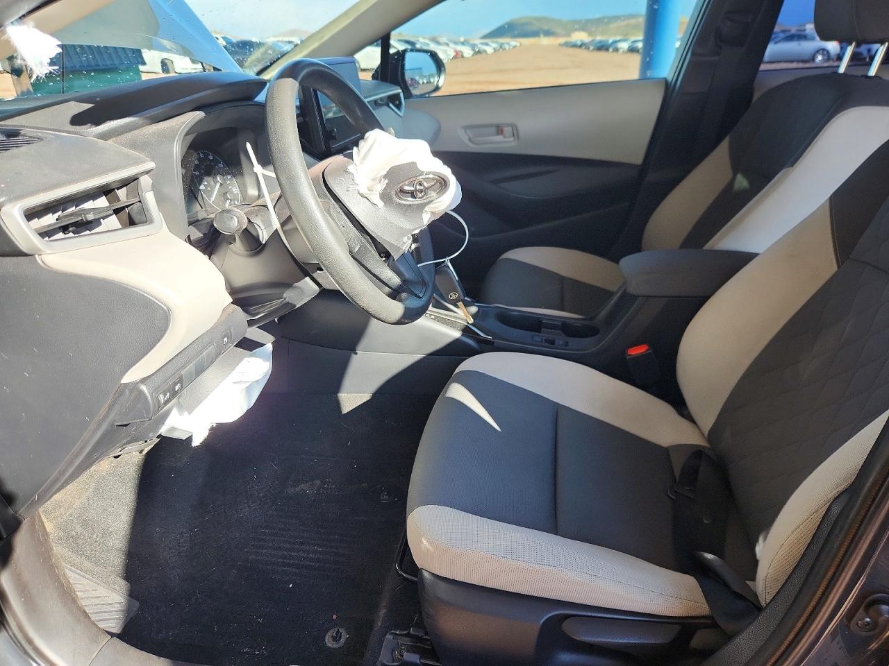 2023 TOYOTA COROLLA LE photo 7